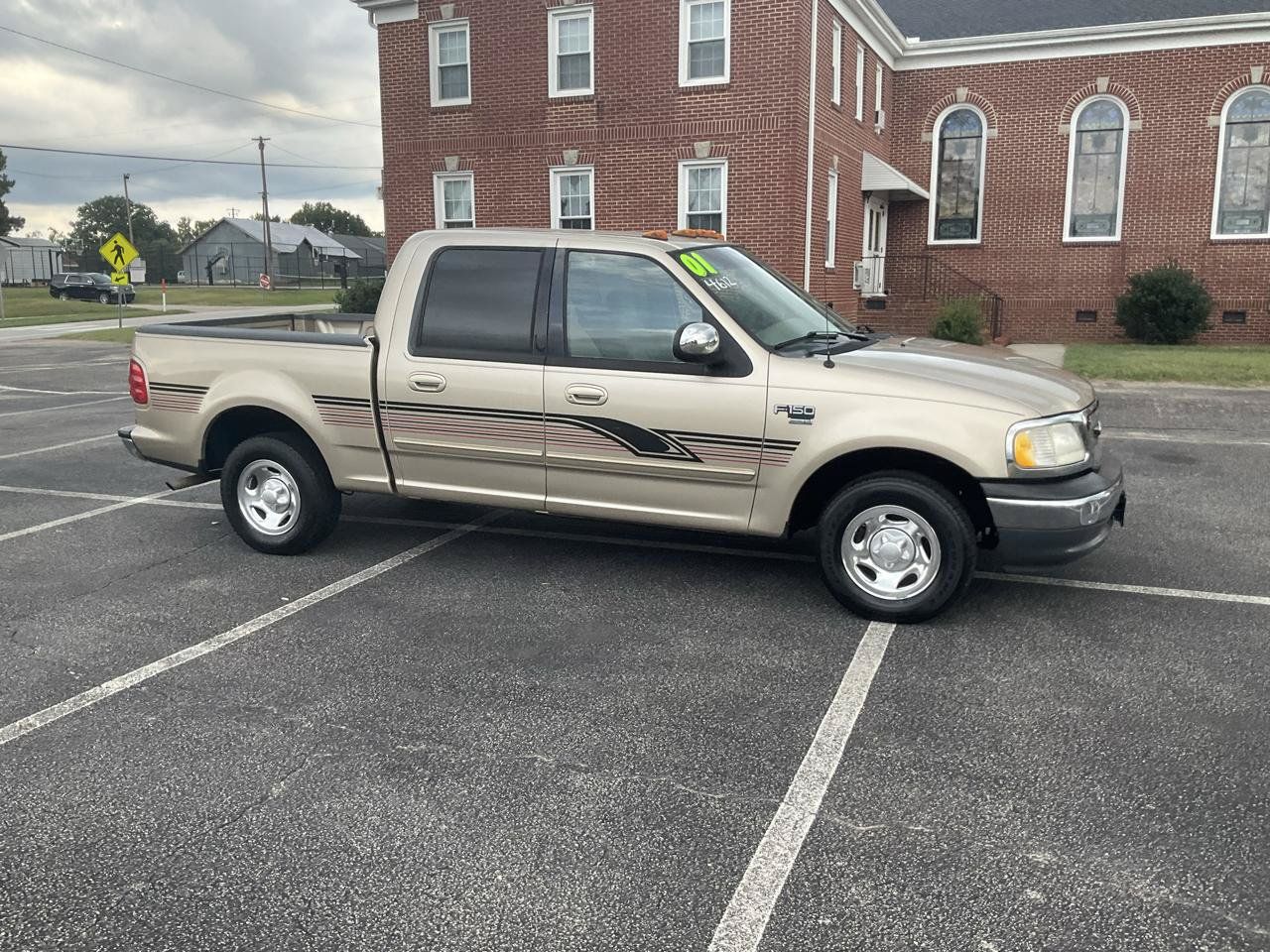 Used 2001 Ford F150 XLT RWD image 3