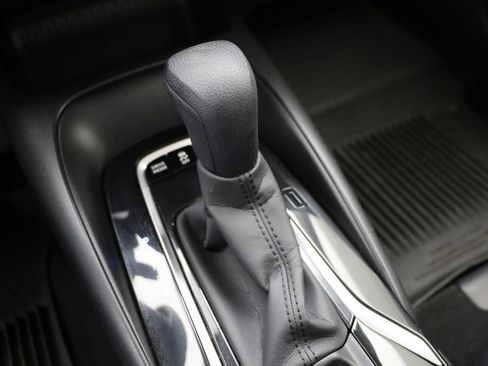 Used 2022 Toyota Corolla LE image 21