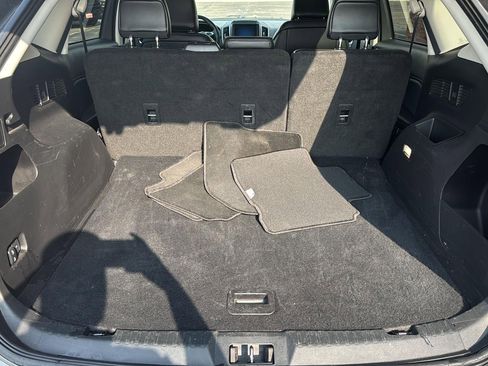 Used 2024 Ford Edge SEL image 10