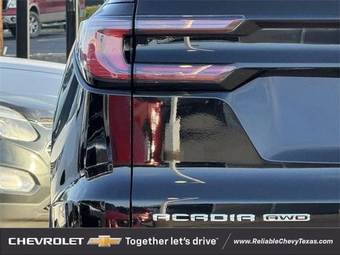 Certified 2025 GMC Acadia Denali image 9