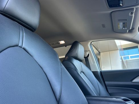 Certified 2025 Toyota Grand Highlander FWD image 18