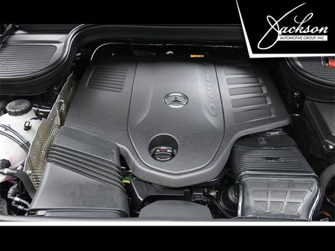 Used 2025 Mercedes-Benz GLS 450 4MATIC image 32
