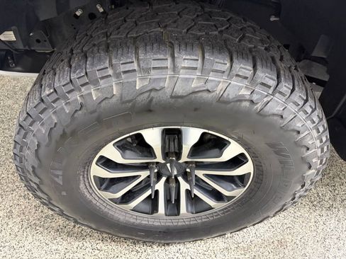 Used 2020 Ford F150 Raptor w/ Equipment Group 801A Mid image 9