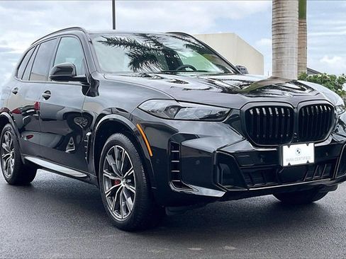 Certified 2024 BMW X5 sDrive40i w/ M Sport Package image 2
