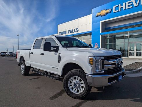Used 2019 Ford F250 XL w/ STX Appearance Package image 1
