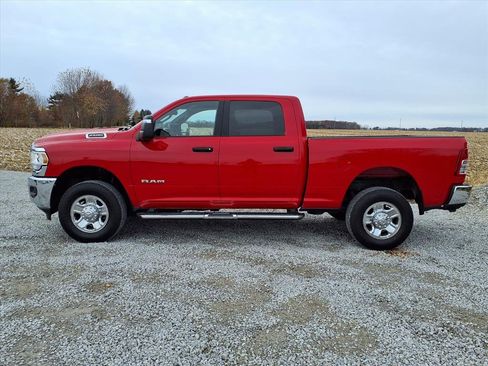 Used 2024 RAM 2500 Big Horn w/ Bed Utility Group image 35