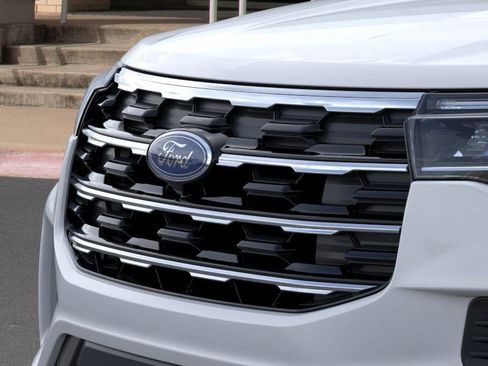 New 2025 Ford Explorer Active image 19