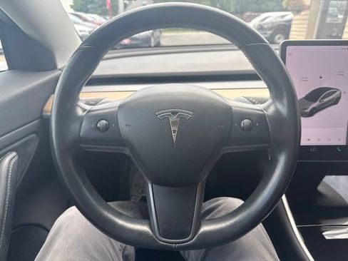 Used 2018 Tesla Model 3 Long Range RWD image 24