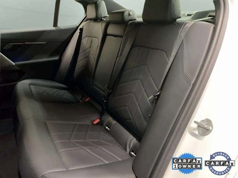 Used 2025 BMW 530i xDrive image 70