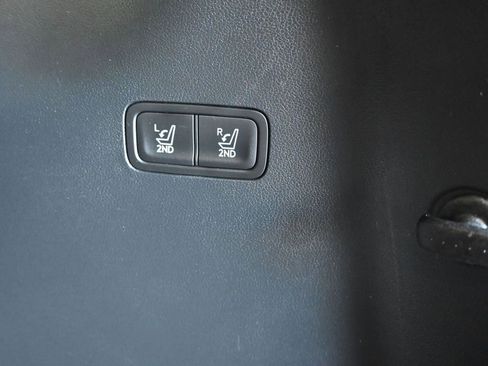 Used 2025 Hyundai Santa Fe Limited image 21