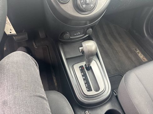 Used 2010 Kia Soul + FWD image 22