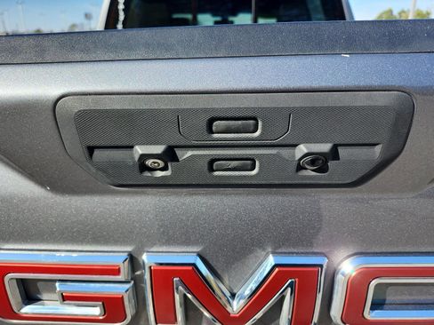 Used 2021 GMC Sierra 1500 AT4 w/ AT4 Value Package image 11