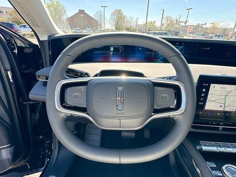 New 2026 Lincoln Nautilus Reserve w/ Jet Appearance Package AWD/4WD image 18
