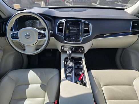 Used 2019 Volvo XC90 T6 Momentum w/ Advanced Package AWD/4WD image 14