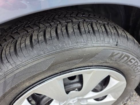 Used 2025 Toyota Corolla LE FWD image 12