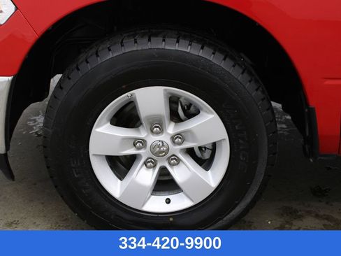 Used 2022 RAM 1500 Classic SLT image 24