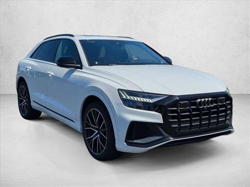 Used 2020 Audi SQ8 Prestige w/ Prestige Package AWD/4WD image 3