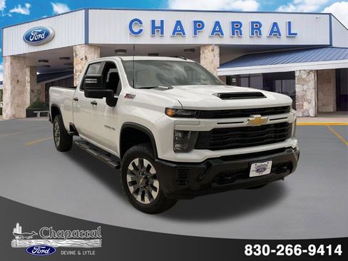 Used 2025 Chevrolet Silverado 2500 Custom w/ Custom Value Package AWD/4WD image 1