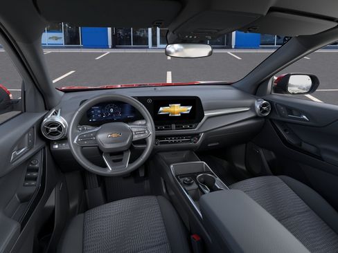 New 2026 Chevrolet Equinox LT w/ LPO, Floor Liner Package FWD image 39