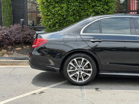 Used 2020 Mercedes-Benz E 450 4MATIC Sedan w/ Parking Assistance Package image 22