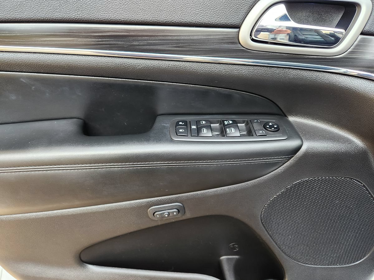 Used 2019 Jeep Grand Cherokee Limited RWD image 43