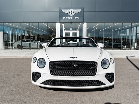 Used 2022 Bentley Continental GT image 17