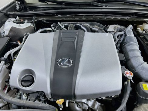 Used 2024 Lexus ES 350 w/ Premium Package FWD image 29