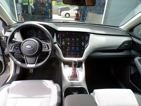 Used 2020 Subaru Outback Premium AWD/4WD image 11