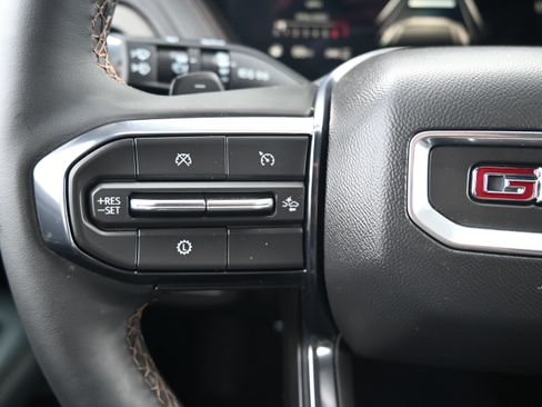 Used 2025 GMC Yukon XL AT4 w/ AT4 Premium Package image 21