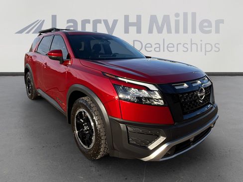 Certified 2024 Nissan Pathfinder Rock Creek image 7