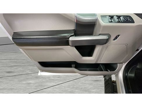 Used 2015 Ford F150 XLT w/ Equipment Group 302A Luxury image 10