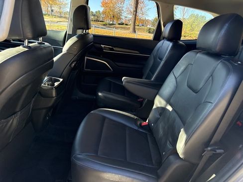 Used 2021 Kia Telluride S image 26