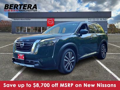 New 2025 Nissan Pathfinder Platinum w/ Cargo Package