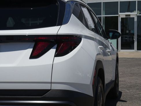 Used 2025 Hyundai Tucson SEL FWD image 21