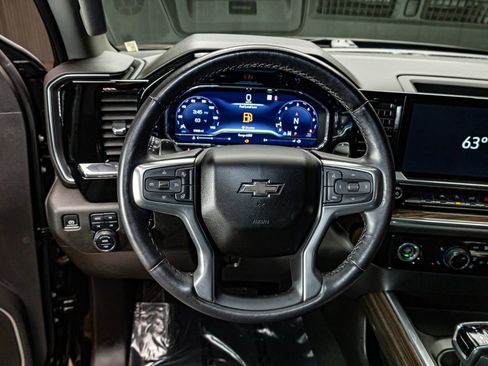 Used 2023 Chevrolet Silverado 1500 RST image 18