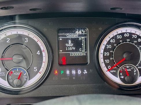 Used 2017 RAM 3500 Tradesman w/ Chrome Appearance Group image 12