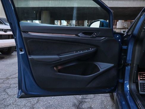 New 2026 Volkswagen GTI SE image 22