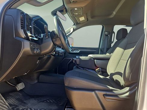 Used 2024 Chevrolet Silverado 2500 LT image 23