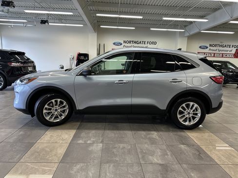 Certified 2022 Ford Escape SE w/ Convenience Package image 14