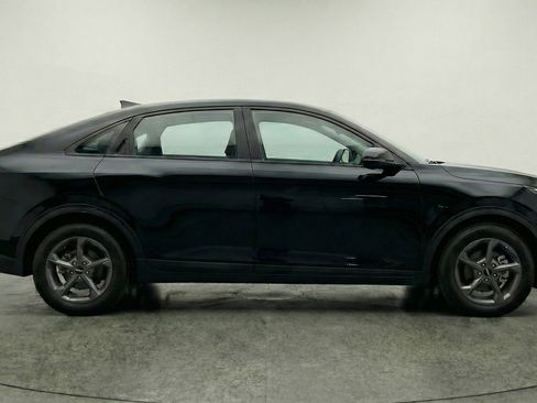 Used 2025 Kia K4 LXS image 11