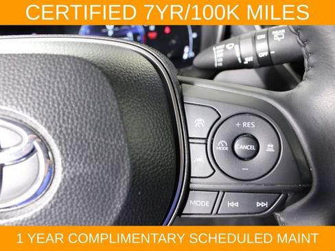 Used 2025 Toyota Corolla Cross XLE AWD/4WD image 22
