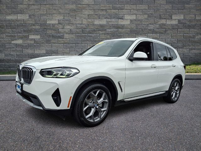 Used 2023 BMW X3 xDrive30i w/ Premium Package AWD/4WD image 3
