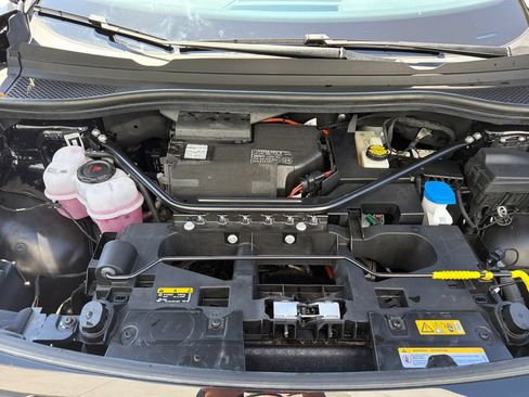 Certified 2024 Volkswagen ID.4 Pro AWD/4WD image 23