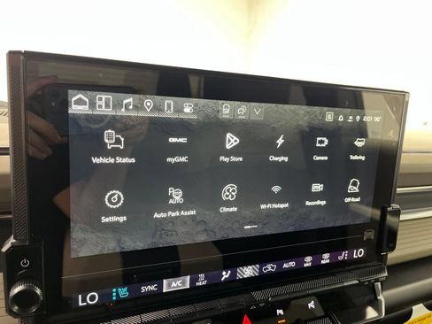 New 2026 GMC Hummer EV 4x4 Crew Cab image 15