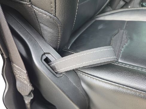 Used 2022 Jeep Wrangler Unlimited Sahara w/ Cold Weather Group image 27