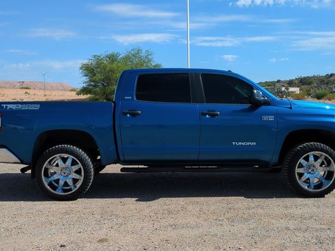 Used 2017 Toyota Tundra SR5 w/ TRD Off Road Package AWD/4WD image 2