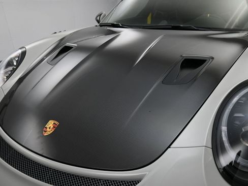 Used 2019 Porsche 911 GT3 RS image 31