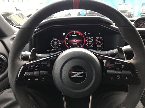 Used 2024 Nissan Z NISMO w/ Floor Mat Package image 33