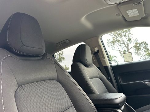 Used 2022 Chevrolet Colorado LT image 15