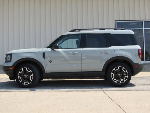 Used 2023 Ford Bronco Sport Outer Banks AWD/4WD image 11